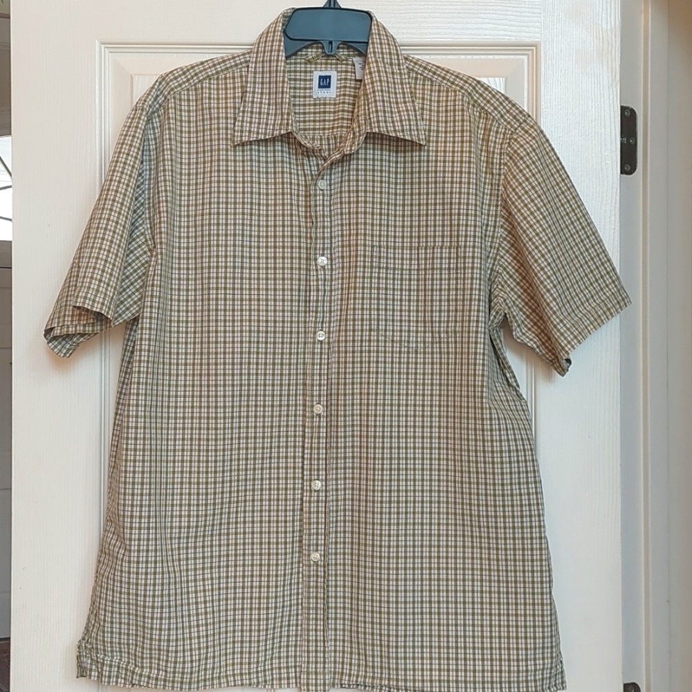GAP Factory Button Down Short Sleeve Shirt